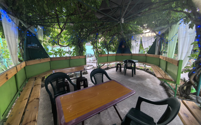 Zhdyom Gostey Guest house