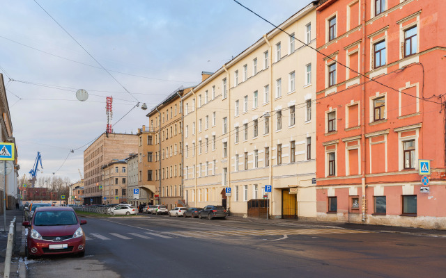 Na Lotsmanskoy 20 Apartment