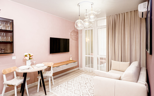 Polly Home Flat