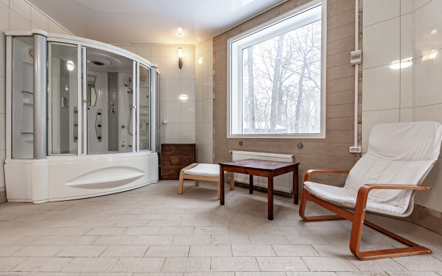 Ulitsa Belyakova 1a Private House