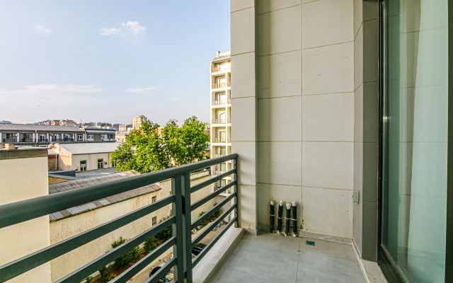 Luxury White in Nizami Street Apartments