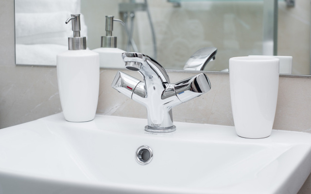 Апартаменты Тихая студия 38кв.м,напротив Центрального Парка,вокзал пешком