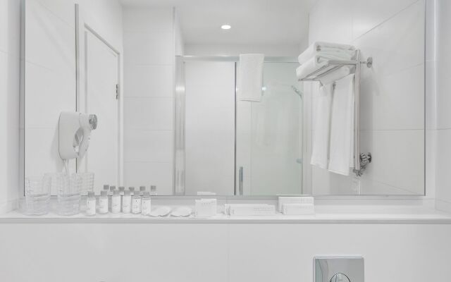 1 Art Hotel