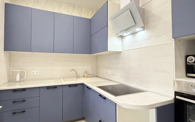 Shikarnaya S Neveroyatnym Vidom Na Volgu I Gorod Flat