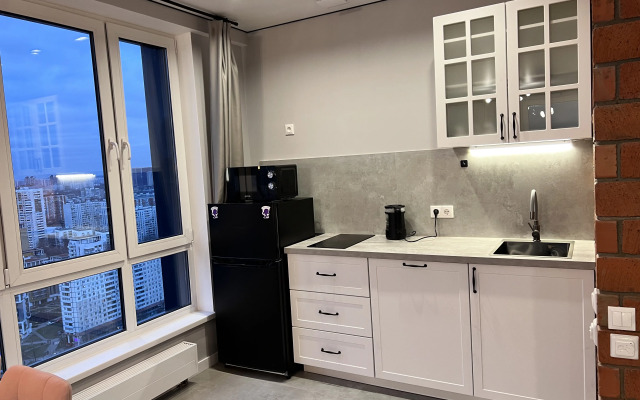 S 3-Mya Panoramnymi Oknami Na 33 Etazhe Flat