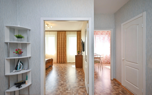 Na Respubliki 33А Flat