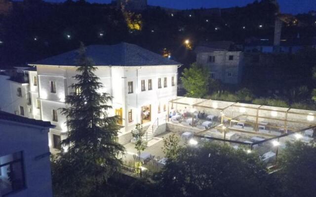 Bineri Hotel