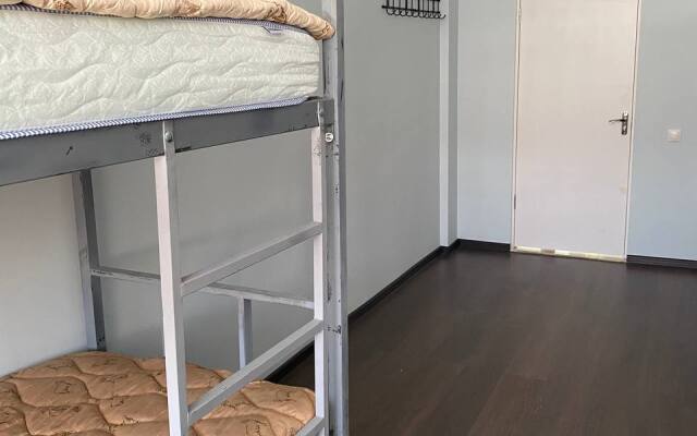 Свои Люди Hostel