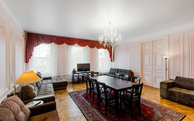 Апартаменты SpbStay на Кирочной 6