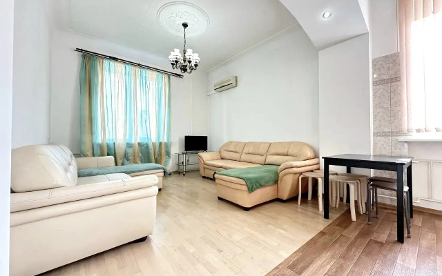 Квартира трехкомнатная в центре на Советском напротив Администрации