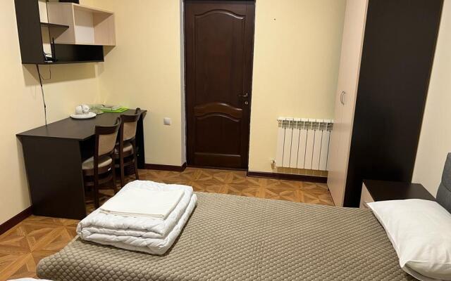 Shalbuzdag Guest House