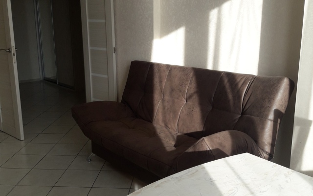 V  Prestizh Khaus Flat