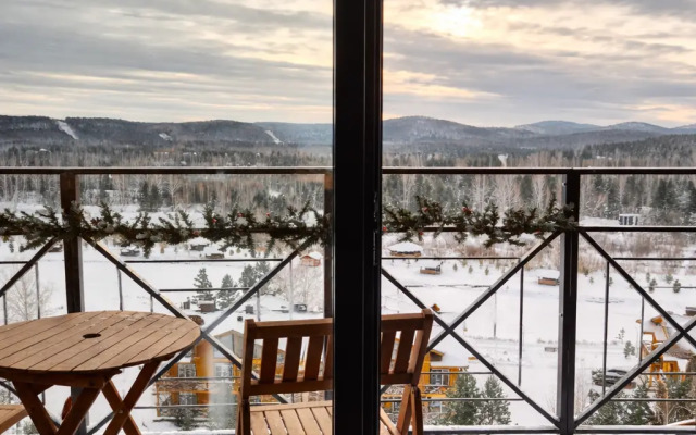 Апартаменты с потрясающим видом на Солнечной Долине