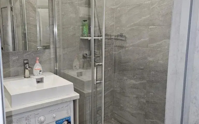 Na Zavelichenskoy Ulitse 24 Flat