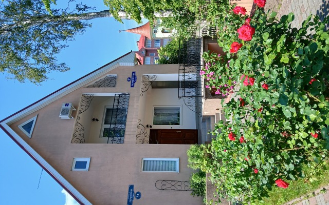 Gd Na Lermontova Guest House