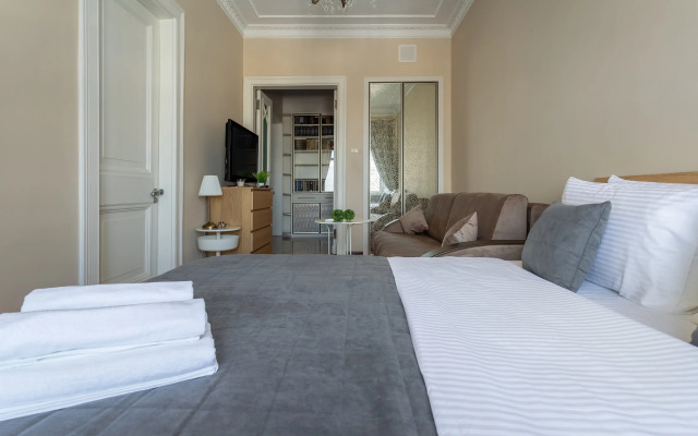 Apartments Uluchshennye S Balkonom I Vidom Na Gorod