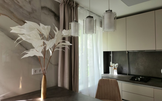 Tolstoy Donskaya Flat