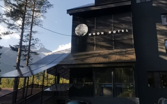 Moon Hotel