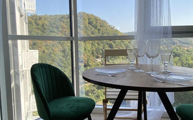 Dizaynerskaya Studiya S Panoramnym Vidom Flat