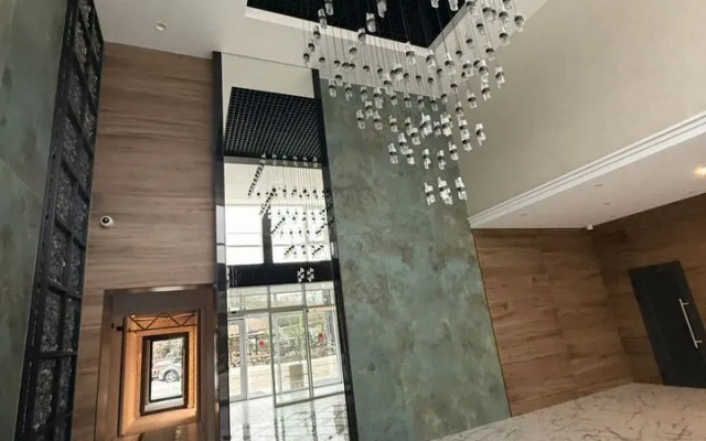V Sovremennom Zhilom Komplekse Flat