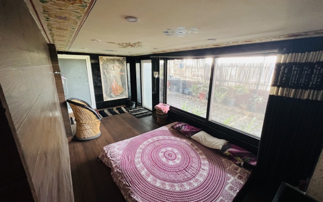 Bhoora House Hostel