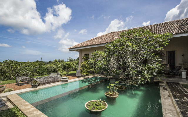 Mayurana by Edwards Collection Villa