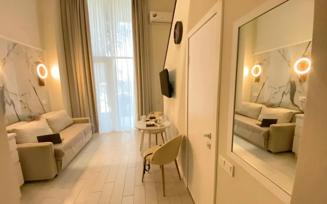 Uyutnaya 5 Minut do Morya Flat