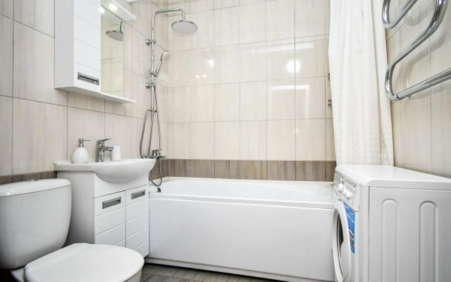 Апартаменты на Алексеева 46 (2)