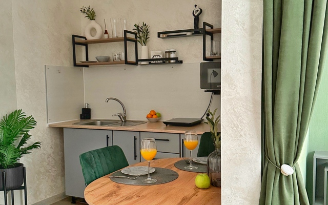 Avinon Apartments