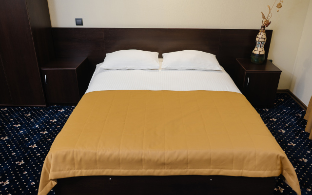 Oskar Hotel