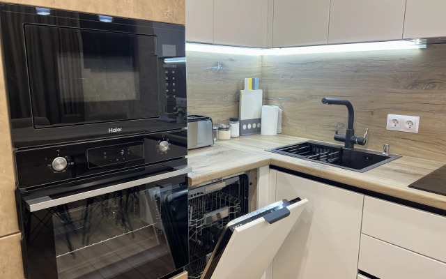 Квартира 3-комнатная на  Никитина 38