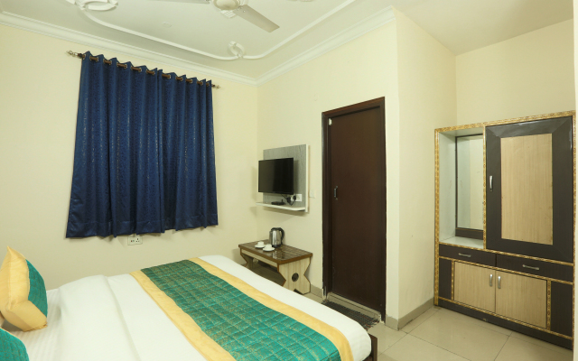 Airport Hotel Mayank Residency