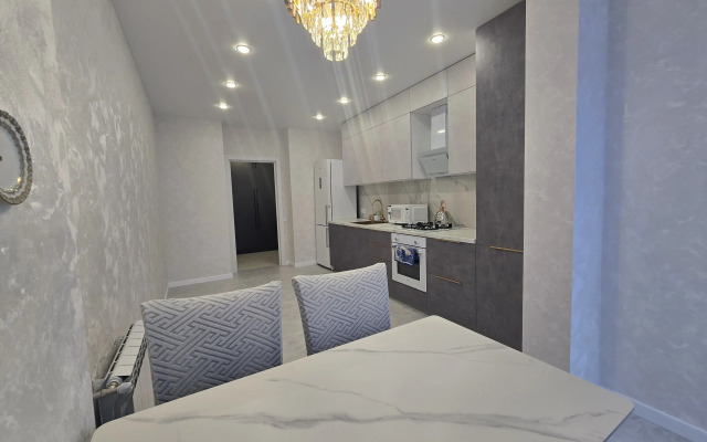 Квартира на улице Братьев Манганари 30к1