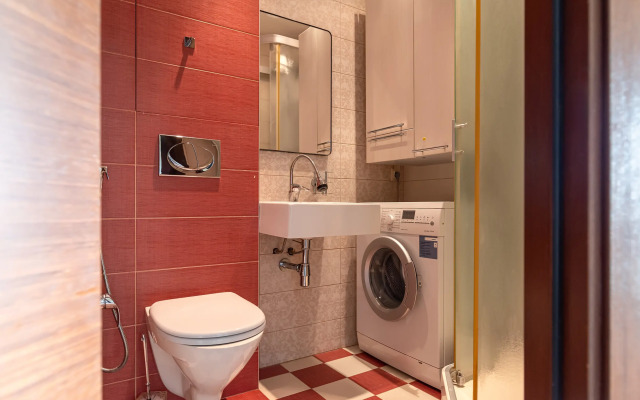 S Balkonom Na Novoslobodskoy Flat