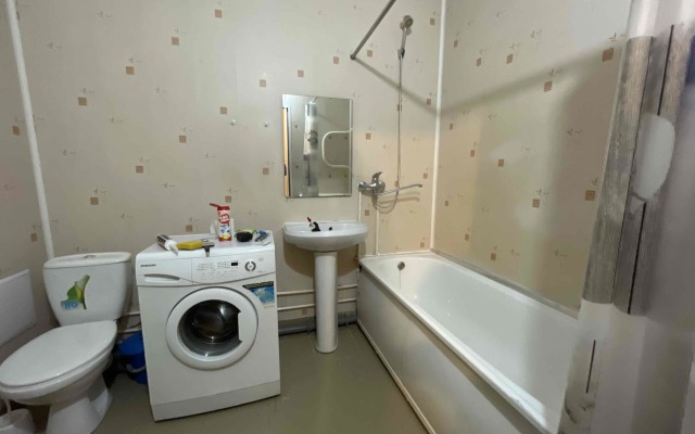 Na shosse Kosmonavtov u Trk Planeta Apartments