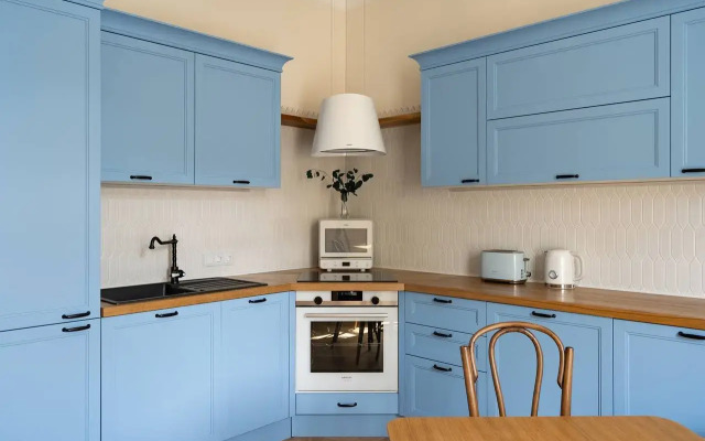 Апартаменты с балконом в центре Петроградской стороны.