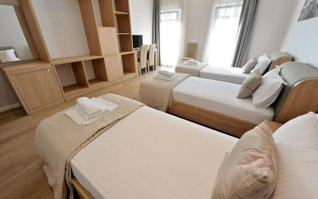 Alis Hotel