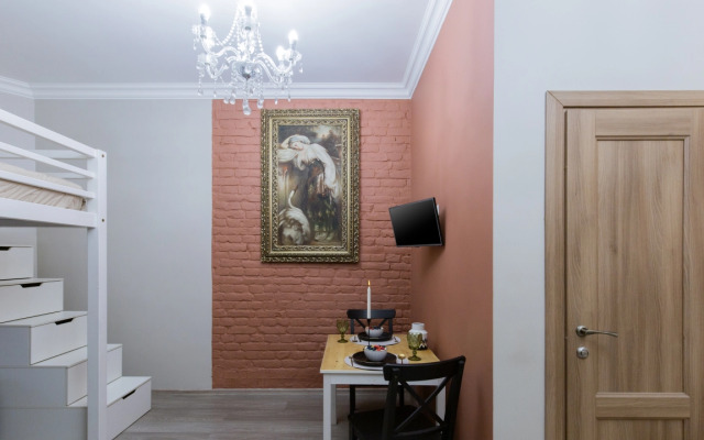 Квартира студия с двухъярусной кроватью BookingSPB в  Доме Литераторов на Гороховой