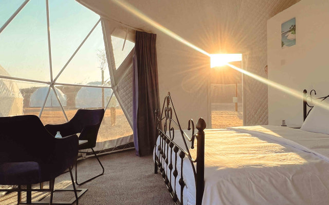 Luxury Desert Camp Hotel