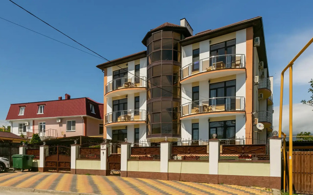 Aleksandros Guest House