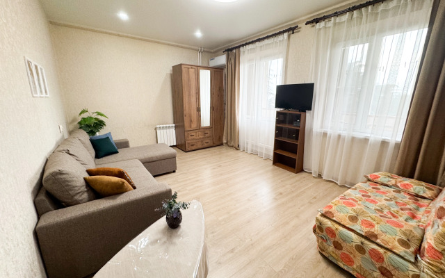 Dvukhkomnatnaya na Navaginskoy na 5 Chelovek Flat