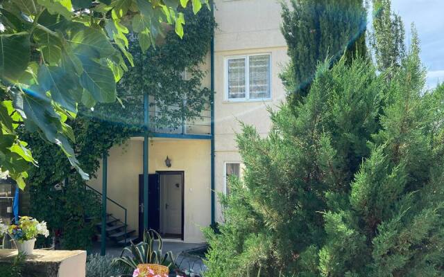 Agave Guest House