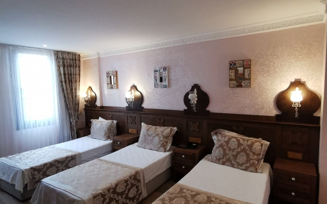 Perapolis Hotel