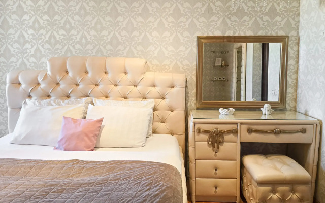 Gold Fish Na Ordzhonikidze 2 Flat