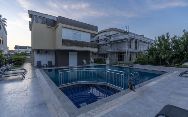 Lara Beach Homes