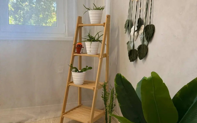 Квартира Уютная 2-комнатная с Лоджией в Махачкале