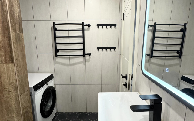 Квартира рядом с УВЗ Орджоникидзе 12