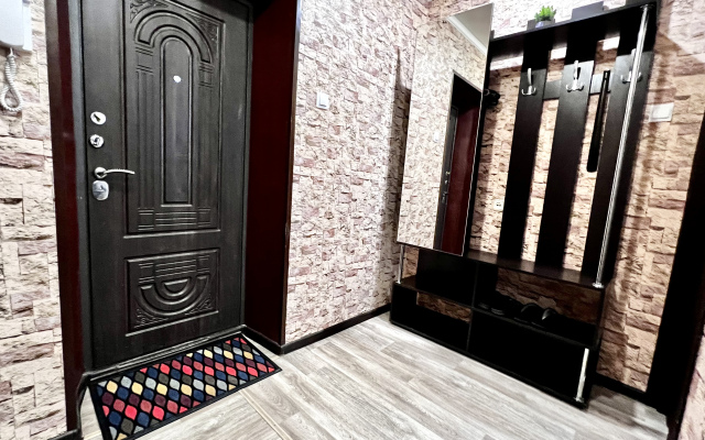 Квартира Просторная с Балконом на Строителей 2