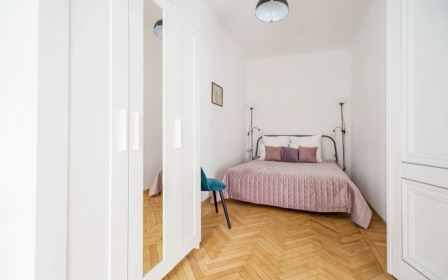 Апартаменты 5-я Советская 10