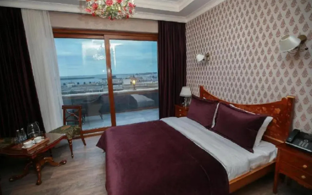 West Inn Palace Hotel